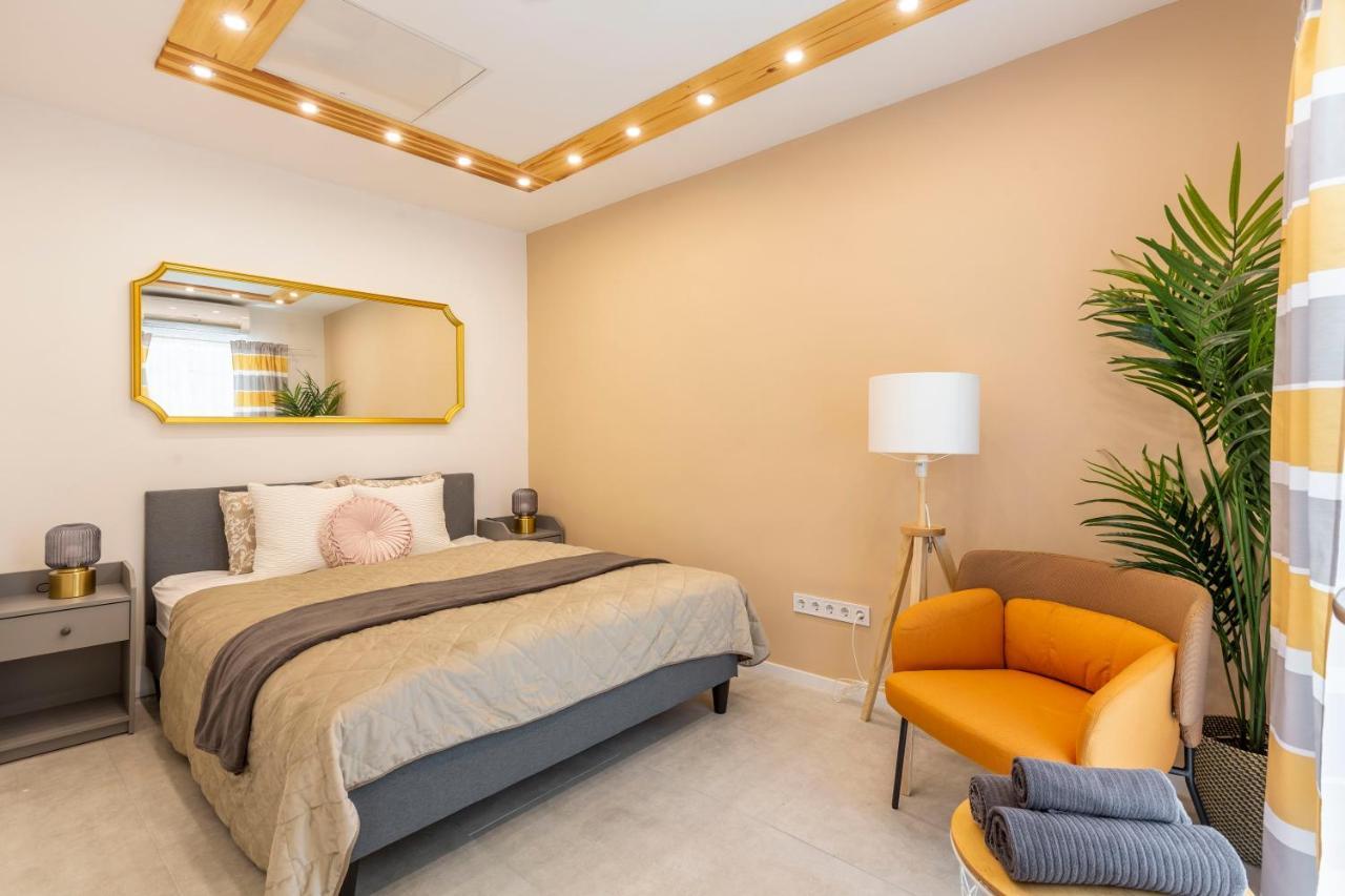 Unique Central 3 Floor Home With 4Bdrm, 3Bthrm Budapest Exteriör bild